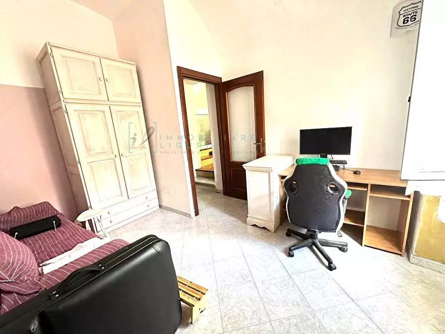 Immagine 11 di Appartamento in vendita  in Via Al Piemonte a Albenga