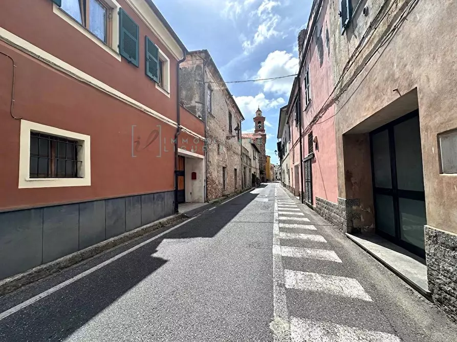 Immagine 2 di Appartamento in vendita  in Via Al Piemonte a Albenga