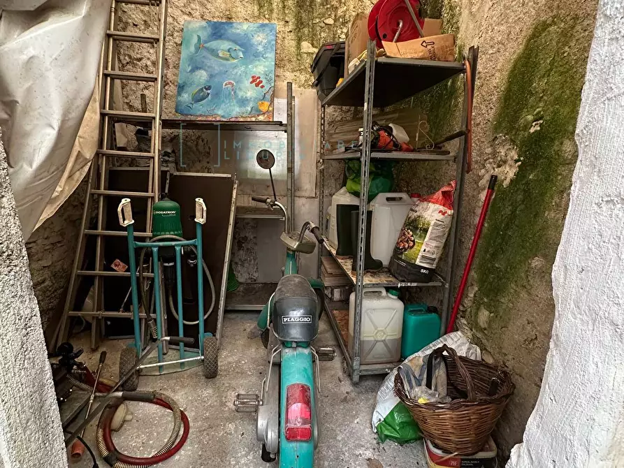 Immagine 21 di Appartamento in vendita  in Via Al Piemonte a Albenga