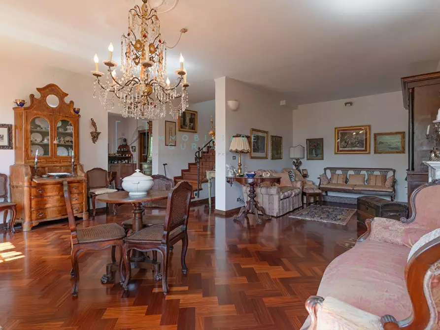 Immagine 9 di Villa in vendita  in Regione Bauso a Garlenda