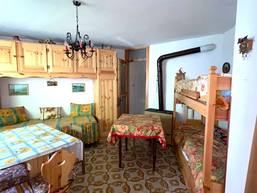 Immagine 3 di Appartamento in vendita  a Mendatica