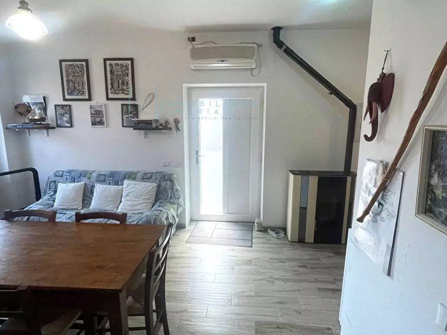 Immagine 5 di Rustico / casale in vendita  a Casanova Lerrone