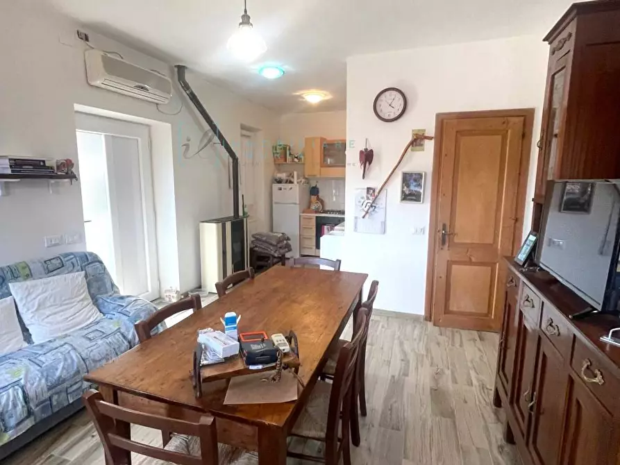 Immagine 7 di Rustico / casale in vendita  a Casanova Lerrone