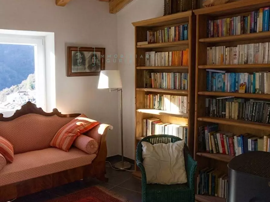 Immagine 3 di Rustico / casale in vendita  in Via Schenardii 8 a Rezzo