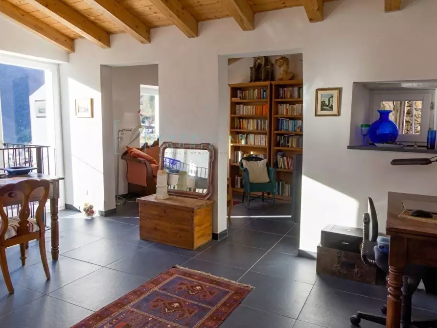 Immagine 1 di Rustico / casale in vendita  in Via Schenardii 8 a Rezzo