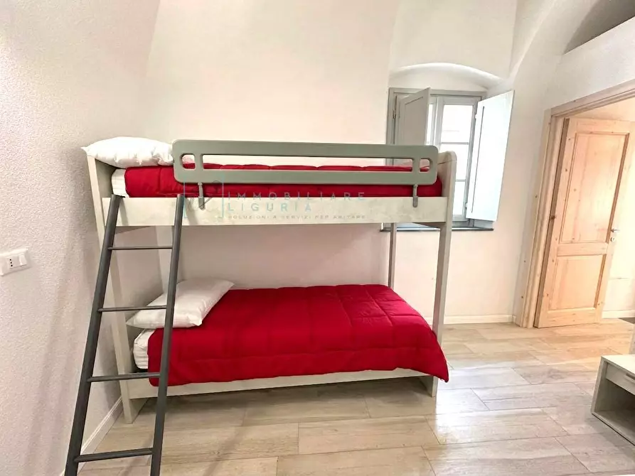 Immagine 15 di Appartamento in vendita  in via iv novembre a Castelbianco