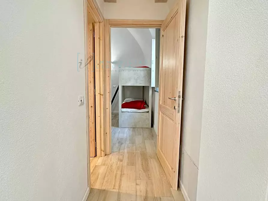 Immagine 8 di Appartamento in vendita  in via iv novembre a Castelbianco