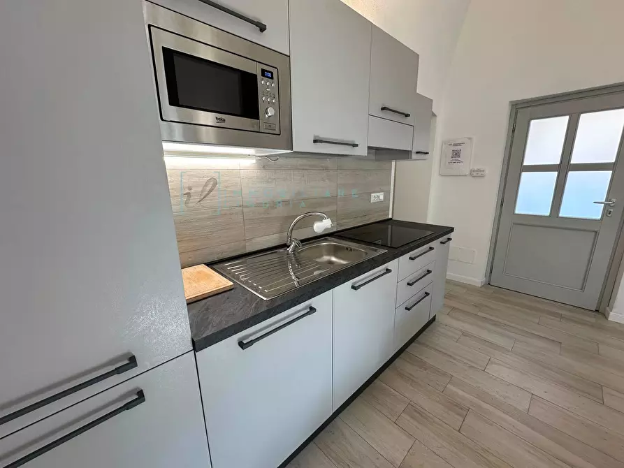 Immagine 7 di Appartamento in vendita  in via iv novembre a Castelbianco