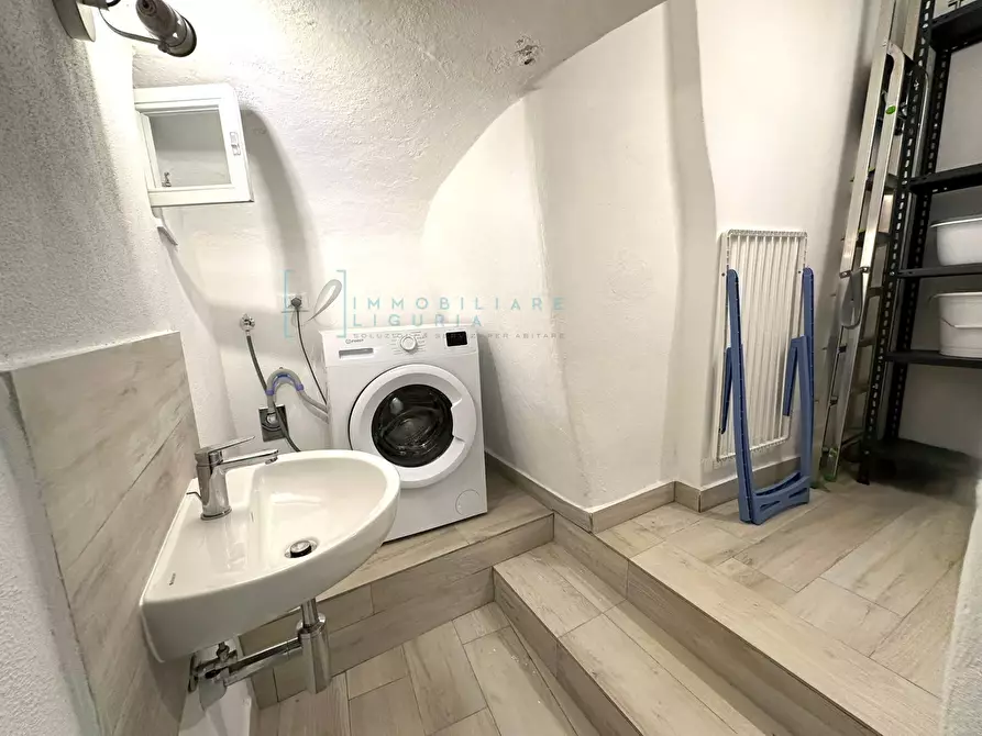 Immagine 18 di Appartamento in vendita  in via iv novembre a Castelbianco