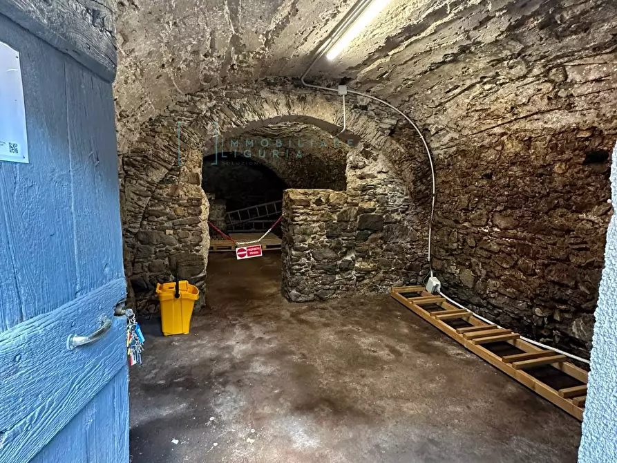 Immagine 21 di Appartamento in vendita  in via iv novembre a Castelbianco