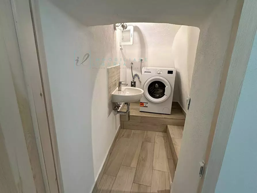 Immagine 17 di Appartamento in vendita  in via iv novembre a Castelbianco