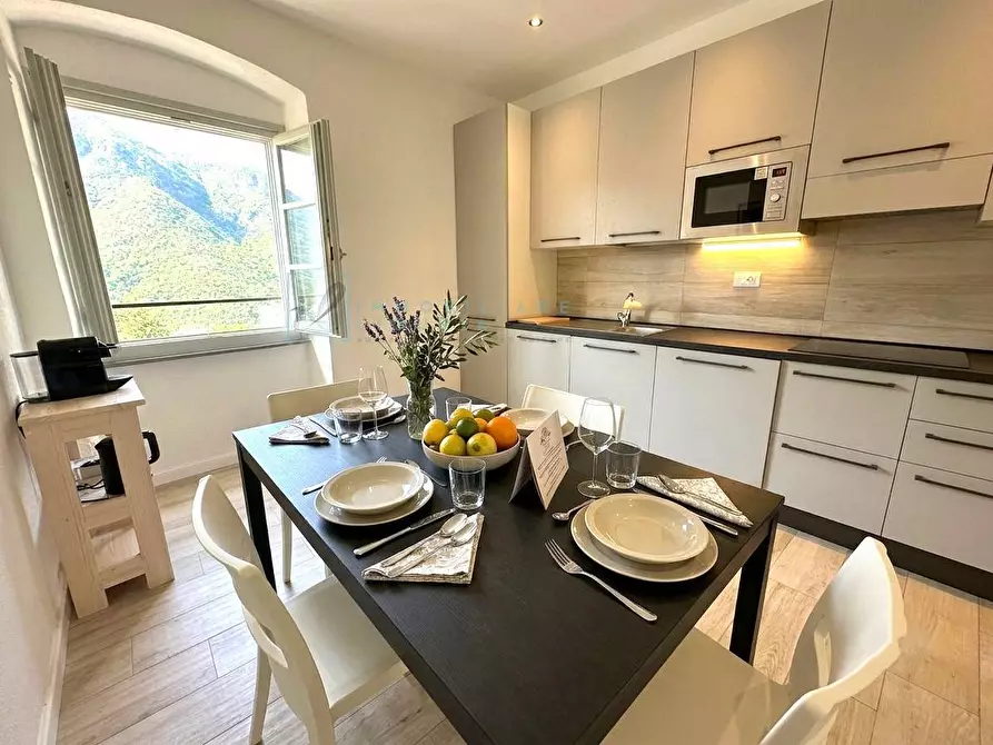 Immagine 2 di Appartamento in vendita  in Via IV Novembre a Castelbianco