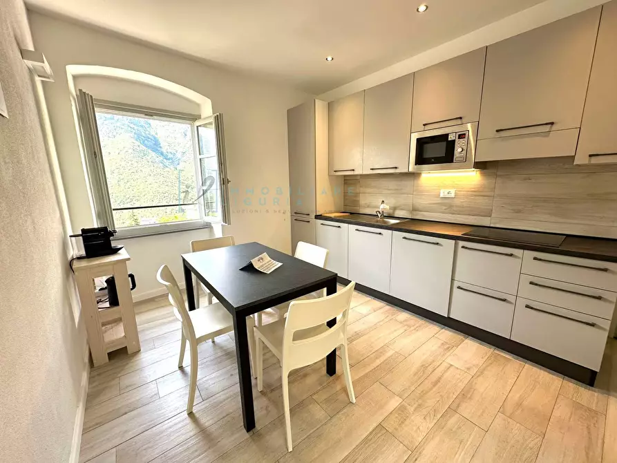 Immagine 6 di Appartamento in vendita  in Via IV Novembre a Castelbianco
