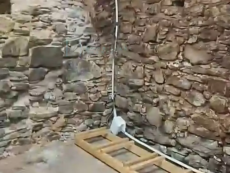 Immagine 24 di Appartamento in vendita  in Via IV Novembre a Castelbianco