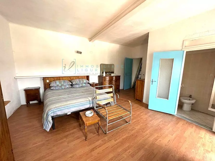 Immagine 12 di Casa semindipendente in vendita  in Via Giovanni Battista Pera a Calizzano
