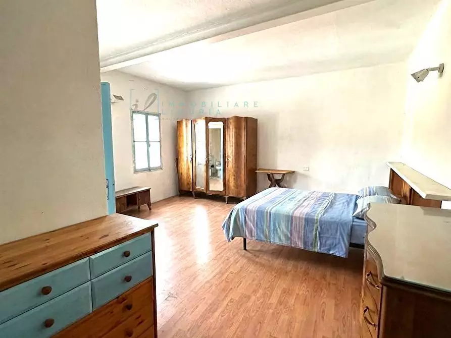 Immagine 10 di Casa semindipendente in vendita  in Via Giovanni Battista Pera a Calizzano