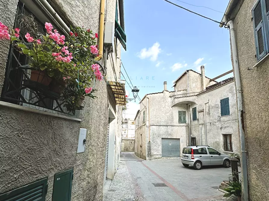 Immagine 1 di Rustico / casale in vendita  in via enrico riva a Albenga