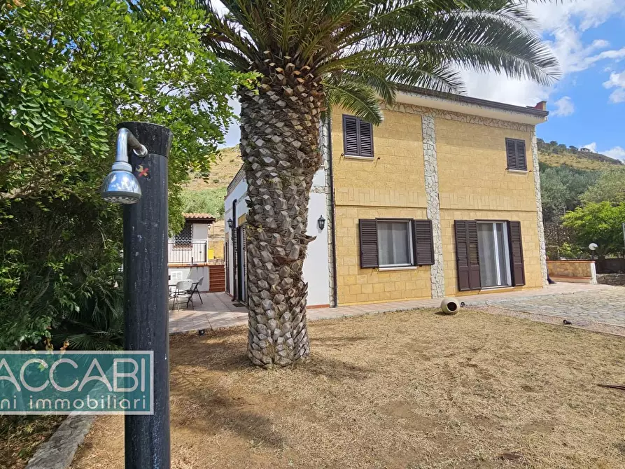 Immagine 1 di Villa in vendita  in Contrada Danigarci a Trabia