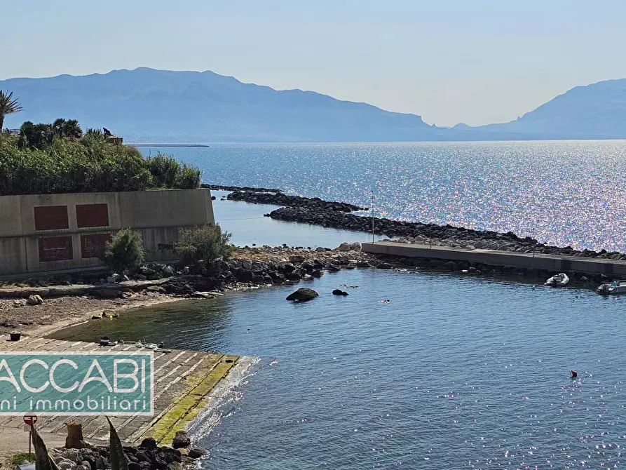 Immagine 17 di Appartamento in vendita  in via silvio pellico a Trappeto