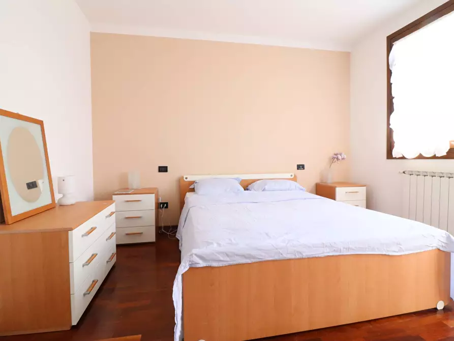 Immagine 2 di Appartamento in affitto  a Villorba