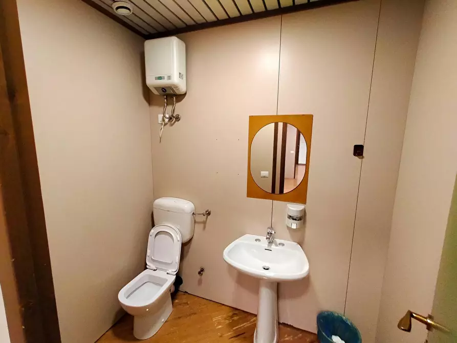 Immagine 9 di Ufficio   a Miane