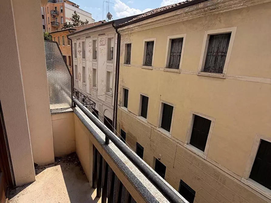 Immagine 2 di Appartamento in affitto  a Treviso