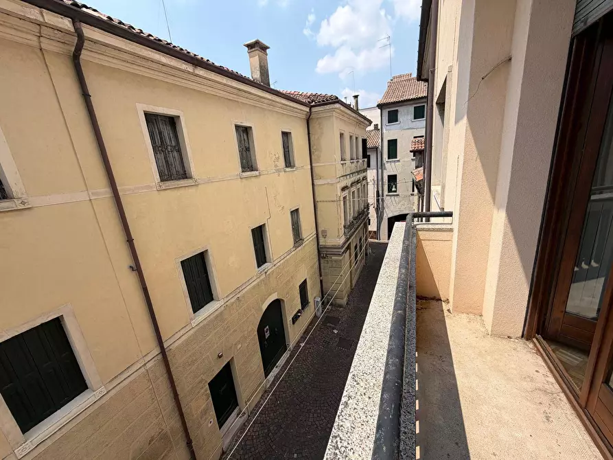 Immagine 1 di Appartamento in affitto  a Treviso