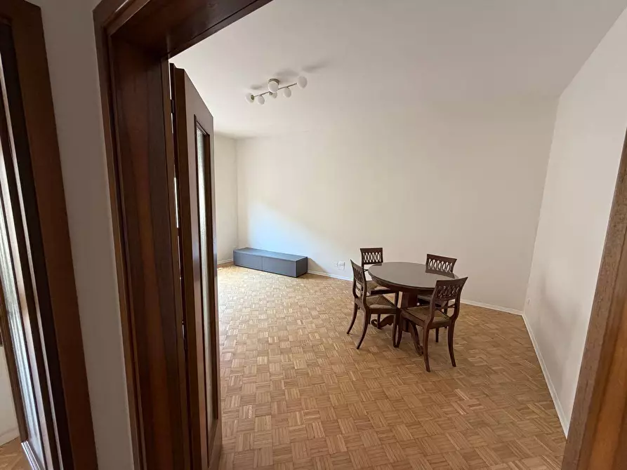Immagine 9 di Appartamento in affitto  a Treviso
