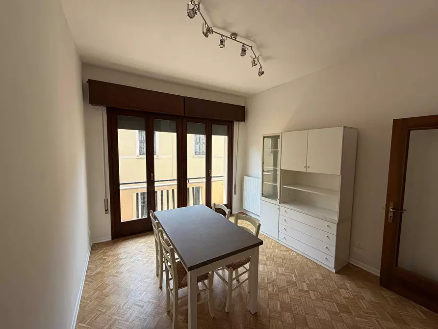 Immagine 5 di Appartamento in affitto  a Treviso