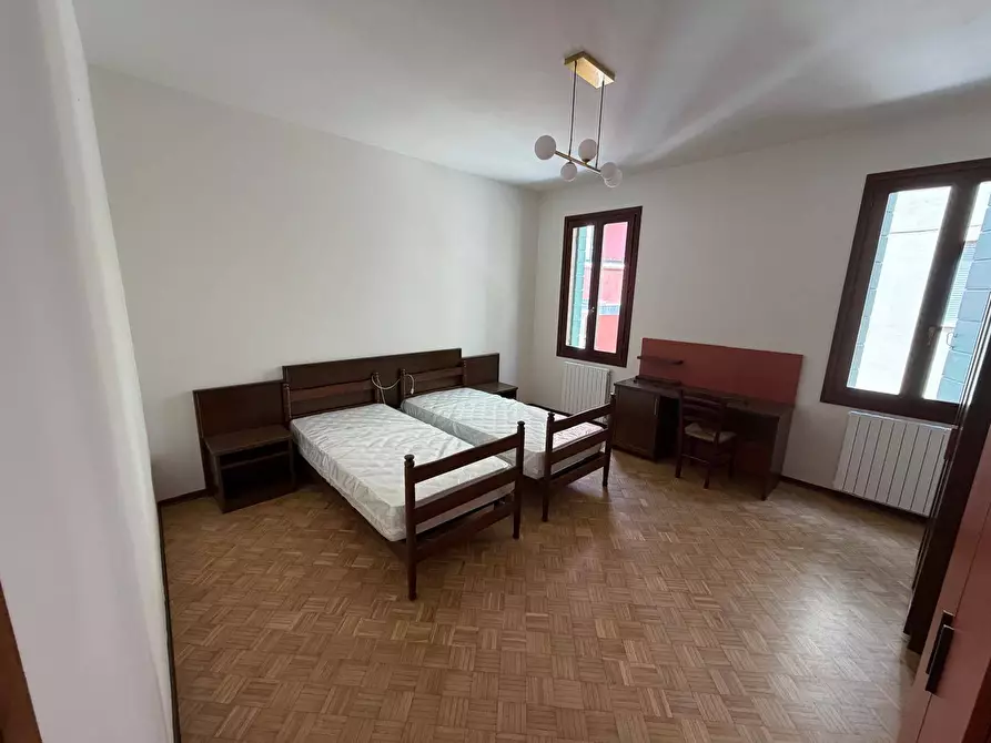 Immagine 13 di Appartamento in affitto  a Treviso