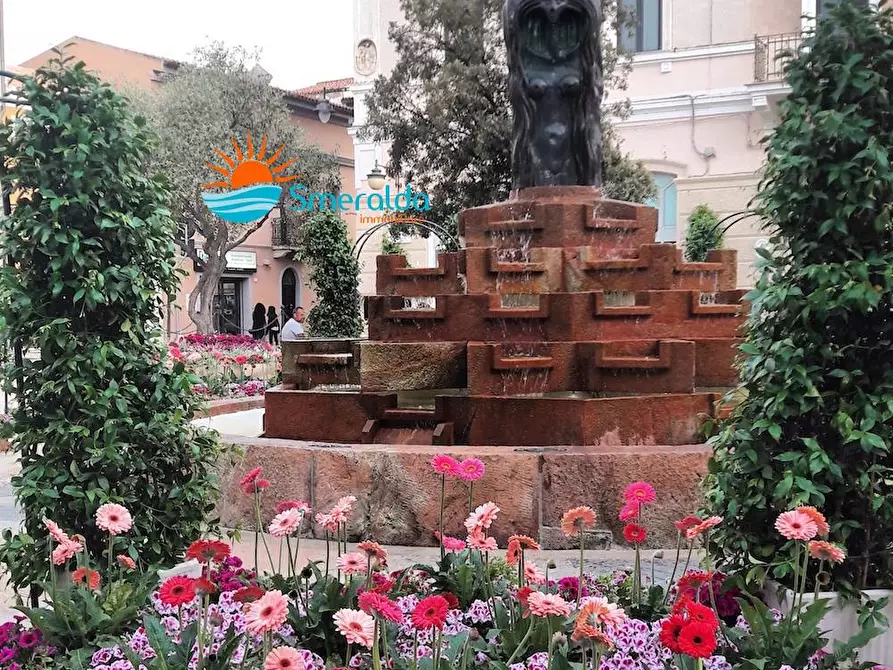 Immagine 38 di Attico in vendita  in via goceano 26 a Olbia