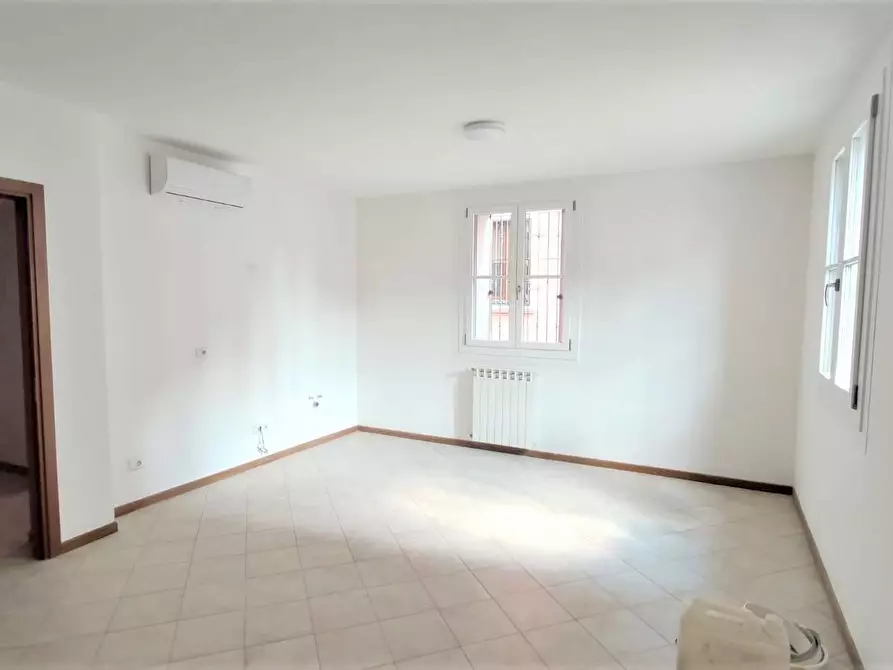 Immagine 12 di Appartamento in vendita  in piazza vittoria a Capriate San Gervasio