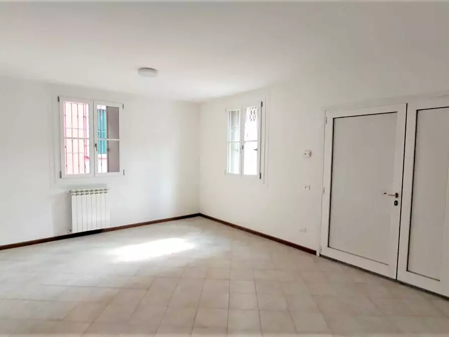 Immagine 3 di Appartamento in vendita  in piazza vittoria a Capriate San Gervasio