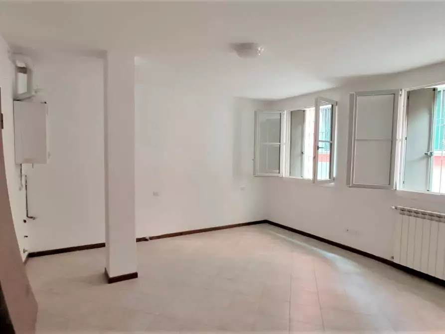 Immagine 20 di Appartamento in vendita  in piazza vittoria a Capriate San Gervasio