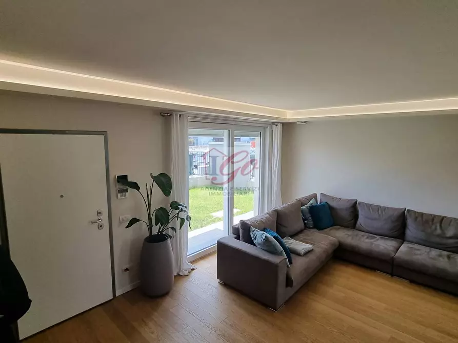 Immagine 2 di Villa in vendita  in via chiesa 1 a Basiano