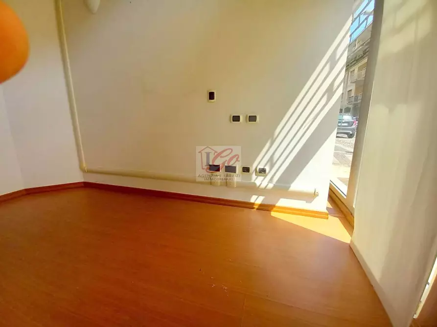 Immagine 4 di Negozio in vendita  in via trento e trieste 6 a Grezzago