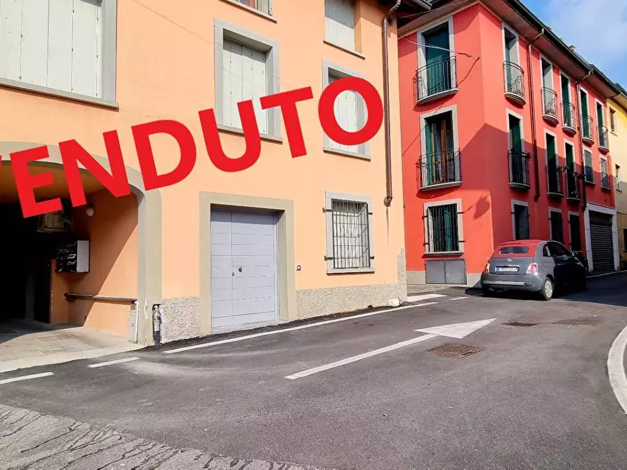 Immagine 1 di Ufficio in vendita  in piazza vittoria a Capriate San Gervasio