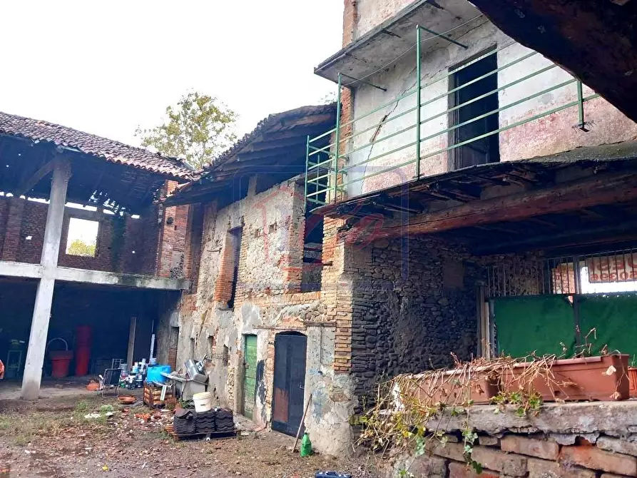 Immagine 4 di Rustico / casale in vendita  in via montegrappa a Arcene