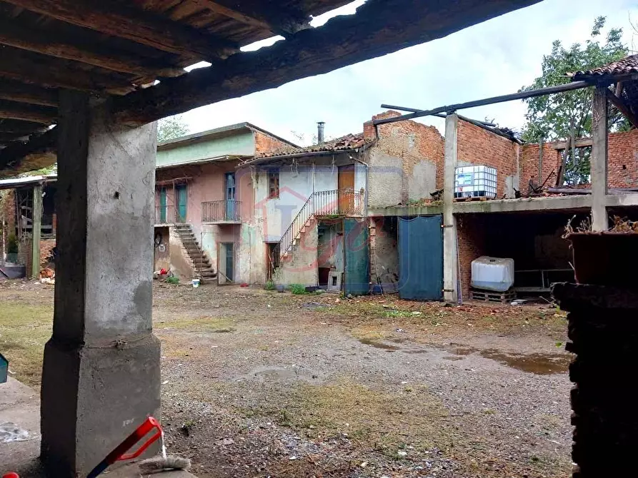 Immagine 7 di Rustico / casale in vendita  in via montegrappa a Arcene