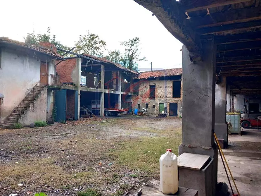 Immagine 5 di Rustico / casale in vendita  in via montegrappa a Arcene