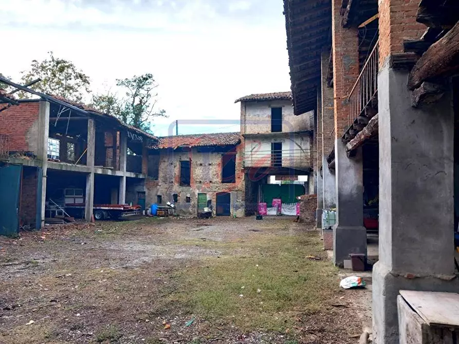 Immagine 8 di Rustico / casale in vendita  in via montegrappa a Arcene