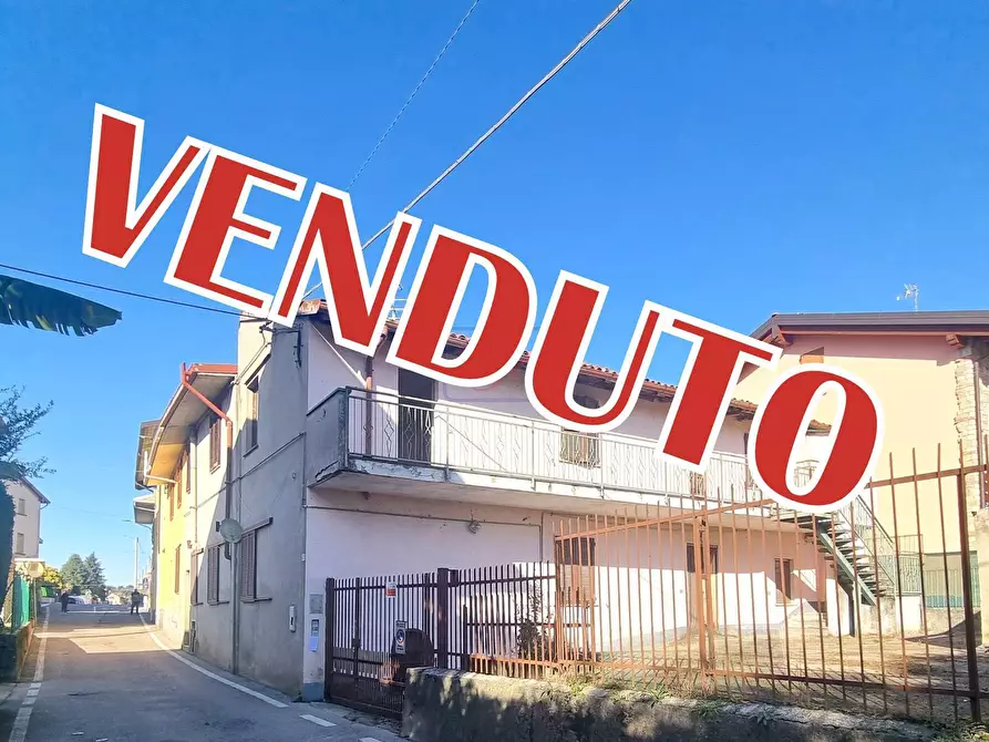 Immagine 1 di Casa semindipendente in vendita  in Via conciliazione 10 a Bottanuco