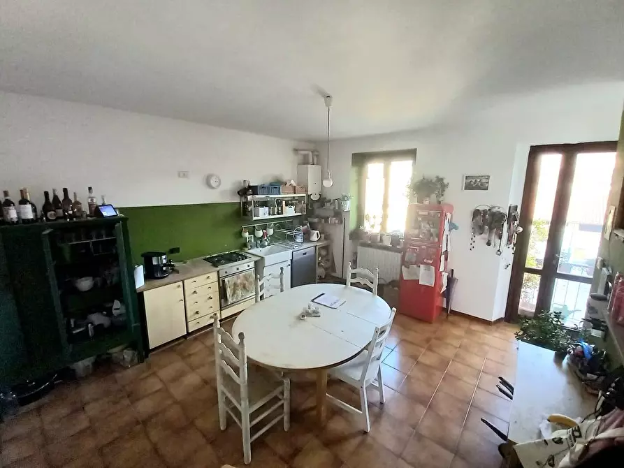 Immagine 3 di Appartamento in vendita  in via fiume a Grezzago