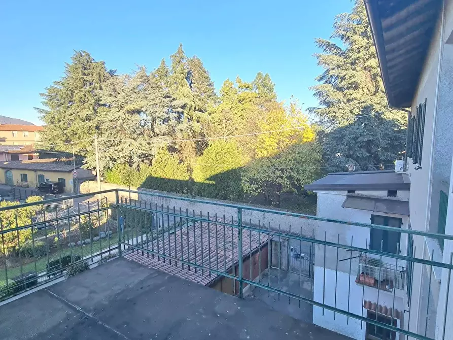 Immagine 11 di Appartamento in vendita  in via puccini a Arcene