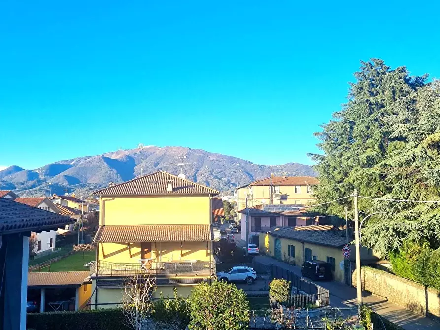 Immagine 13 di Appartamento in vendita  in via puccini a Arcene