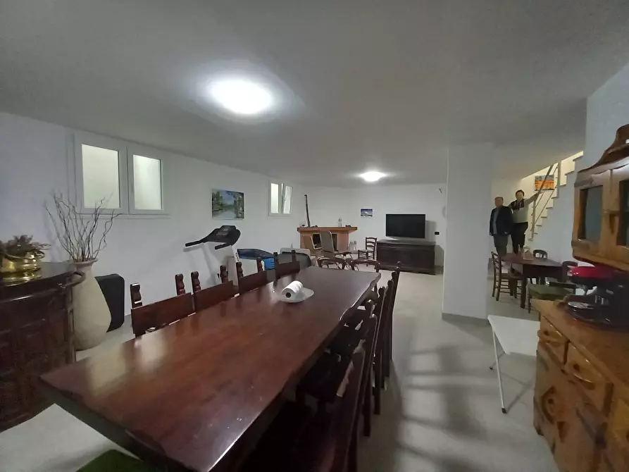 Immagine 23 di Casa semindipendente in vendita  a Trezzano Rosa