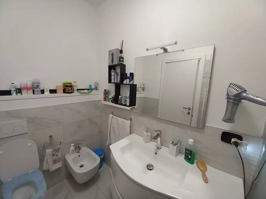 Immagine 31 di Casa semindipendente in vendita  a Trezzano Rosa