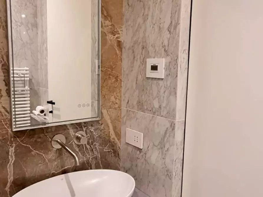 Immagine 26 di Attico in vendita  a Basiano