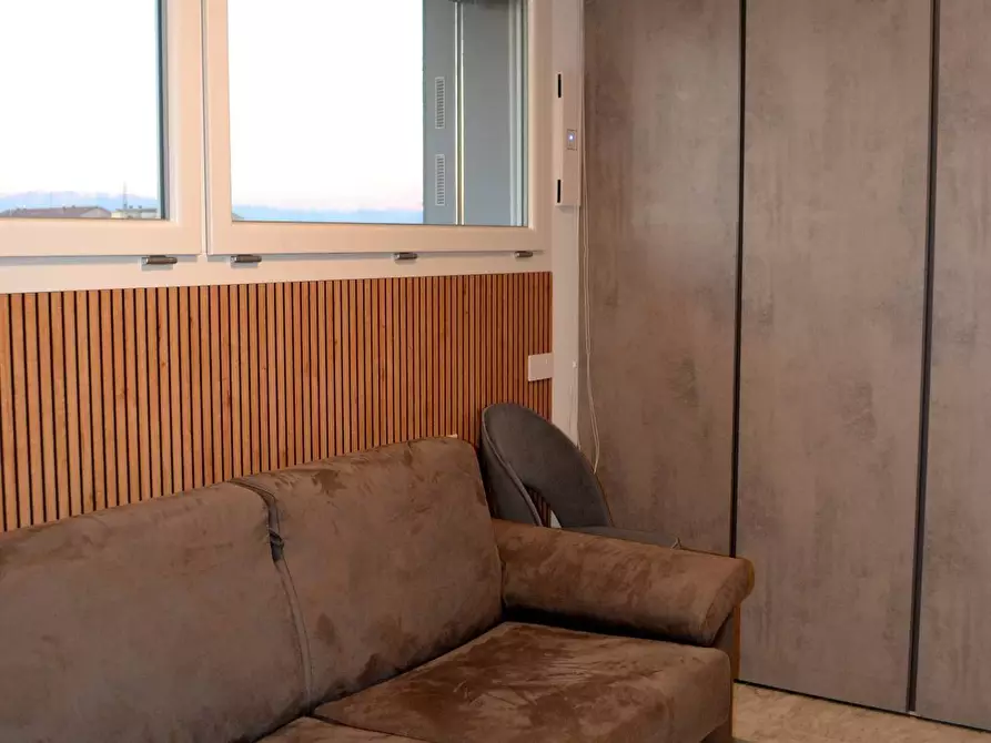 Immagine 25 di Attico in vendita  a Basiano