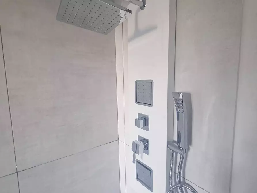 Immagine 26 di Appartamento in vendita  in via fontanelle a Arcene